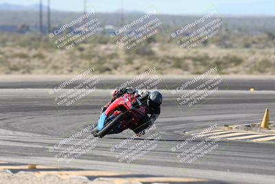 media/Jan-15-2026-Racers Edge (Thu) [[dfebeb70ab]]/3-B Group/Session 2 (Turn 11)/